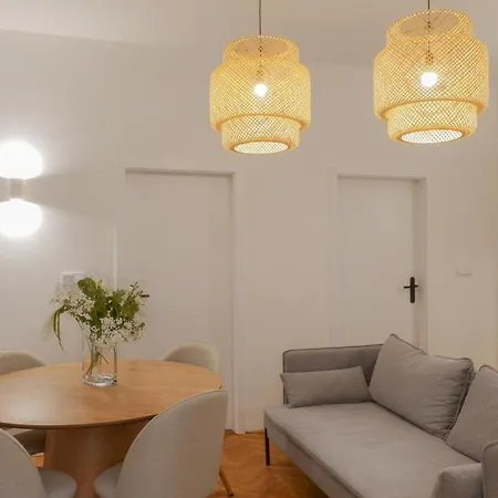 Royal On Wenceslas Square Apartment Prague