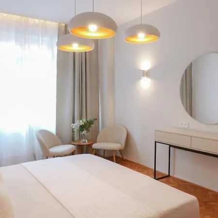 Apartment Royal On Wenceslas Square Prague