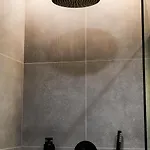 Newly Renovated 3br 2 Min Walk To Wenceslas Square Apartment Prague